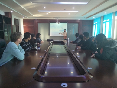 304am永利集团官网召开第十一期“书香.经管”专业文献读书会