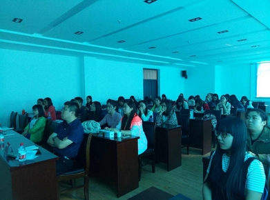 304am永利集团官网举办第一期“书香.经管”专业文献读书会